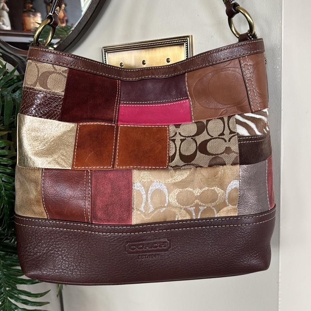 Coach Genuine Leather Patchwork Multicolor Shoulder Bag Signature C Metallic - Picture 2 of 16
